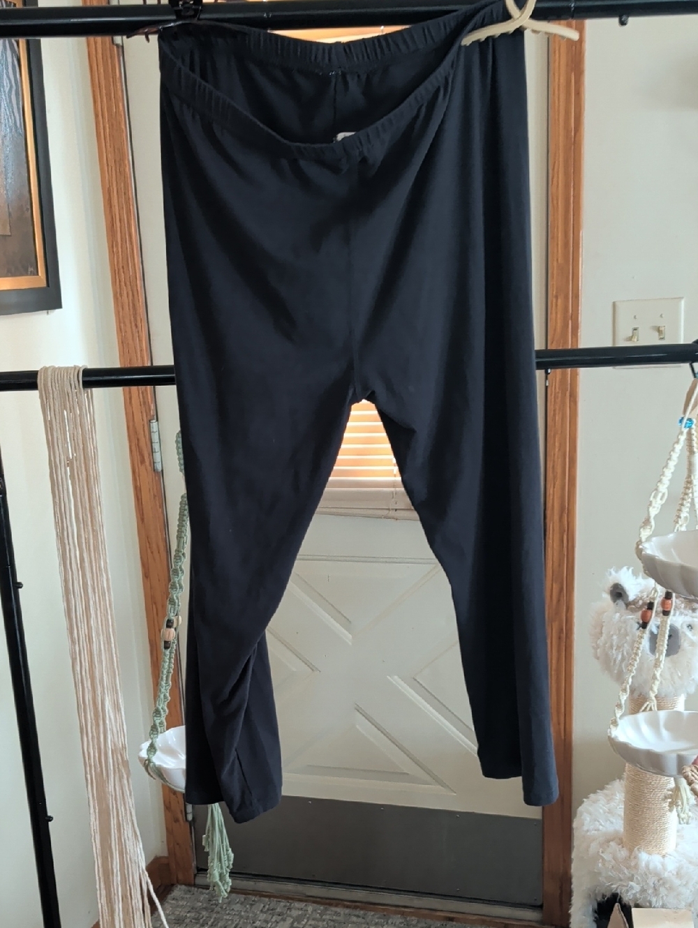 Black High-Waist Stretch Leggings